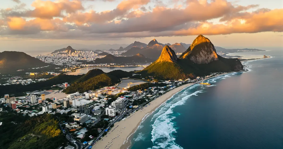 Panoramic view of Rio de Janeiro South Zone with Ipanema, Leblon and mountains in the background